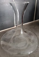 Belle grande carafe à